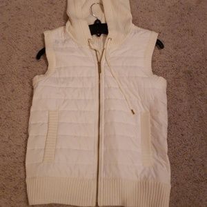 Beautiful Michael Kors vest, Ivory colored